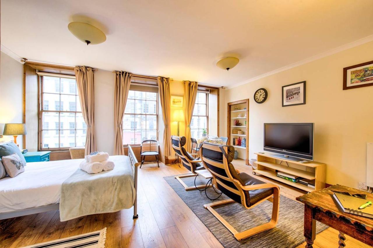 Joivy Royal Mile Apartment In Prime Location 에든버러 외부 사진