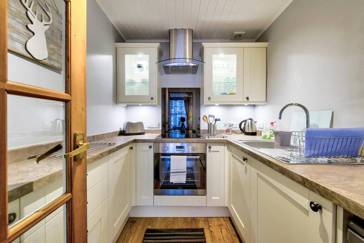 Joivy Royal Mile Apartment In Prime Location 에든버러 외부 사진