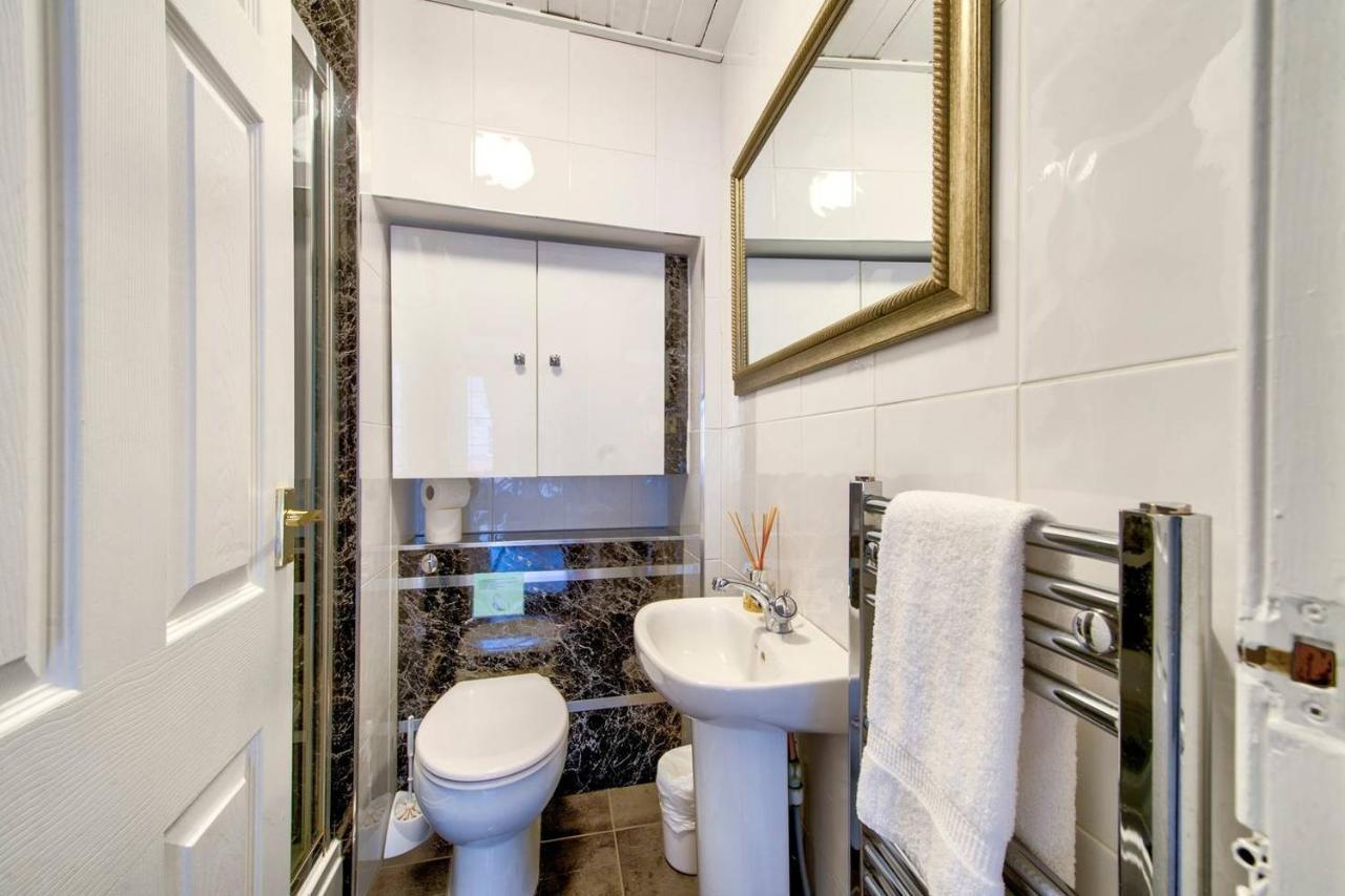 Joivy Royal Mile Apartment In Prime Location 에든버러 외부 사진