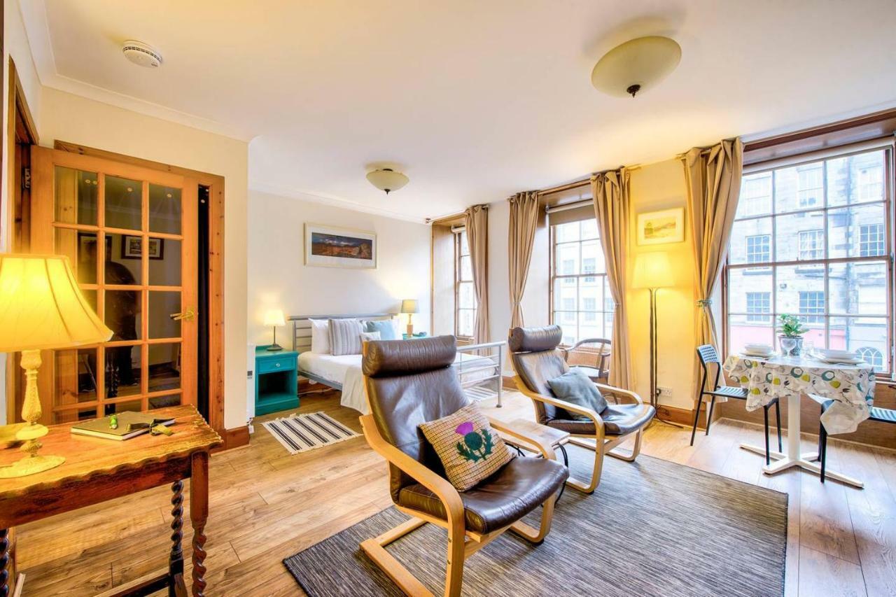 Joivy Royal Mile Apartment In Prime Location 에든버러 외부 사진